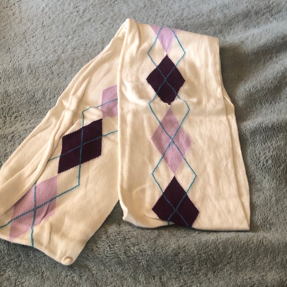 Merona Cream Argyle Knit Scarf with Purple & Lavender Diamonds